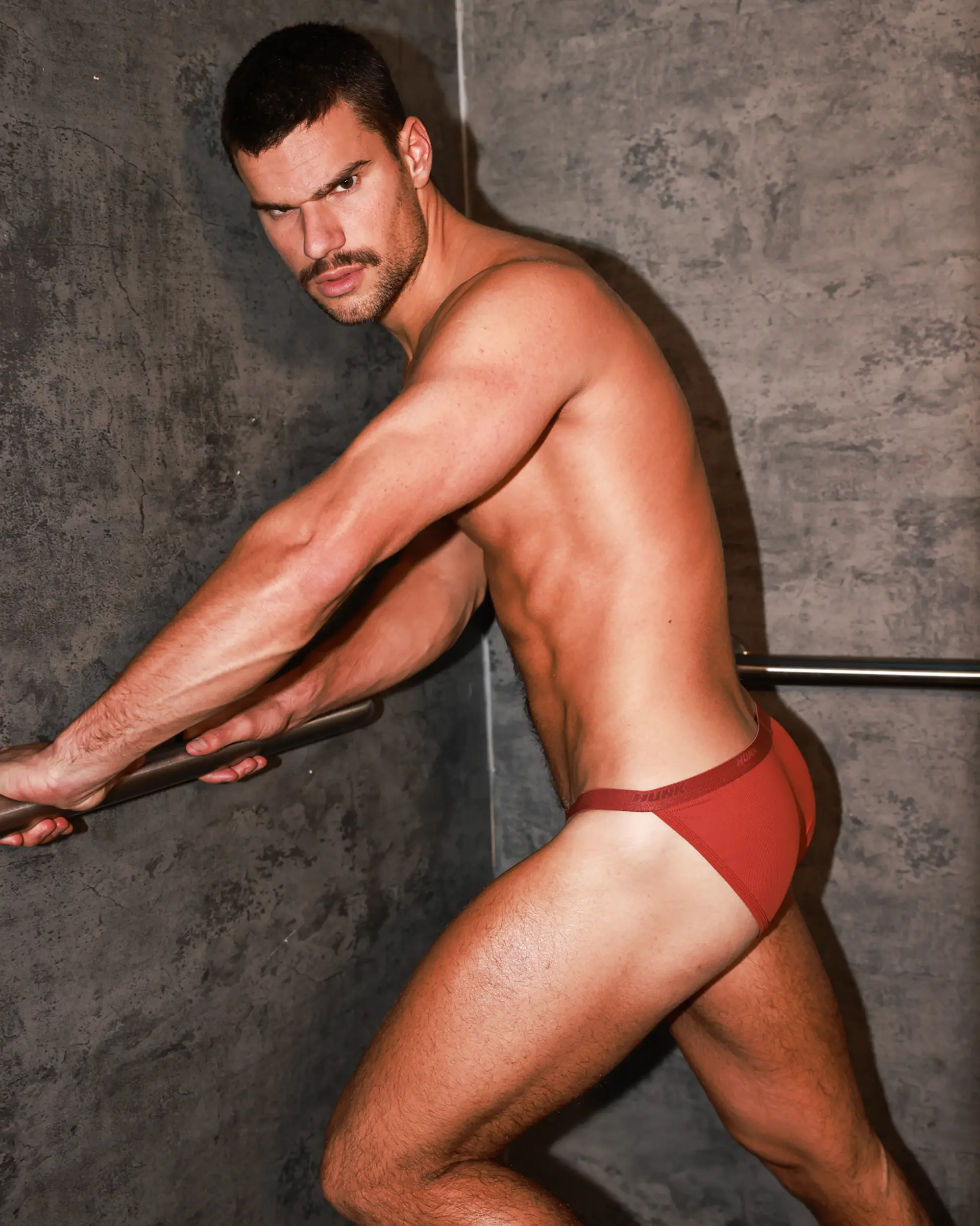 Ember Sport Brief - Image 8